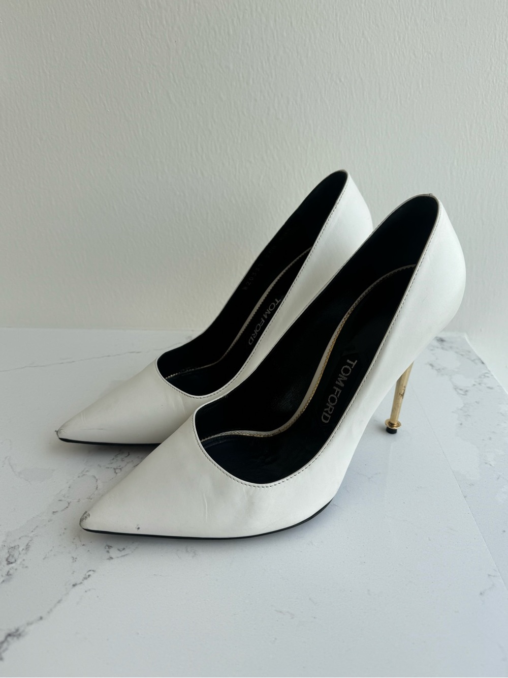 Tom Ford Chalk Leather Gold Heel Pumps Size 39.5